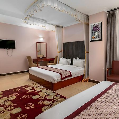 Russell Hotel Kampala Eksteriør bilde