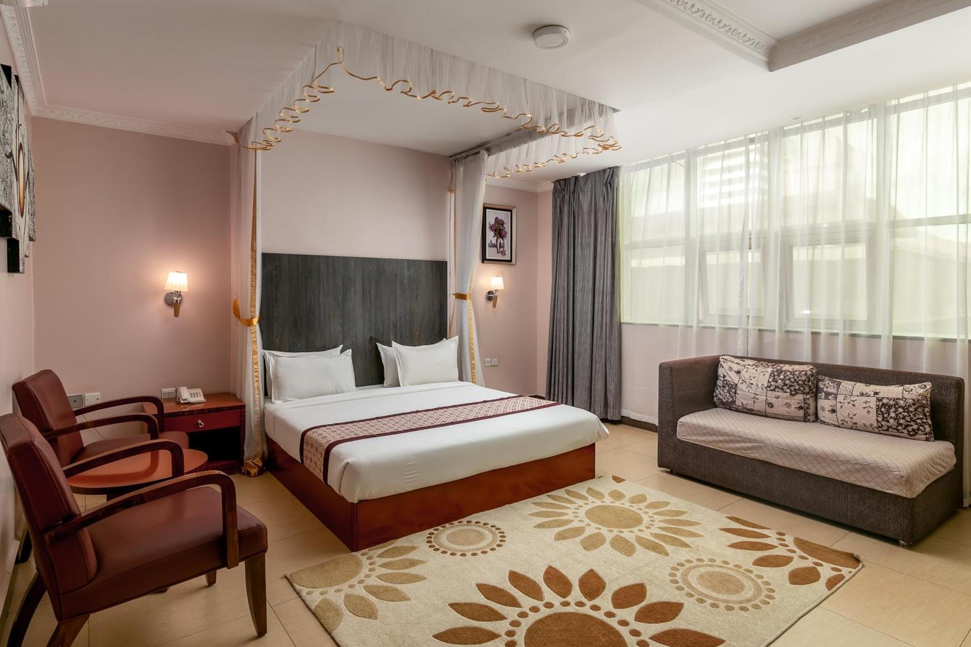 Russell Hotel Kampala Eksteriør bilde