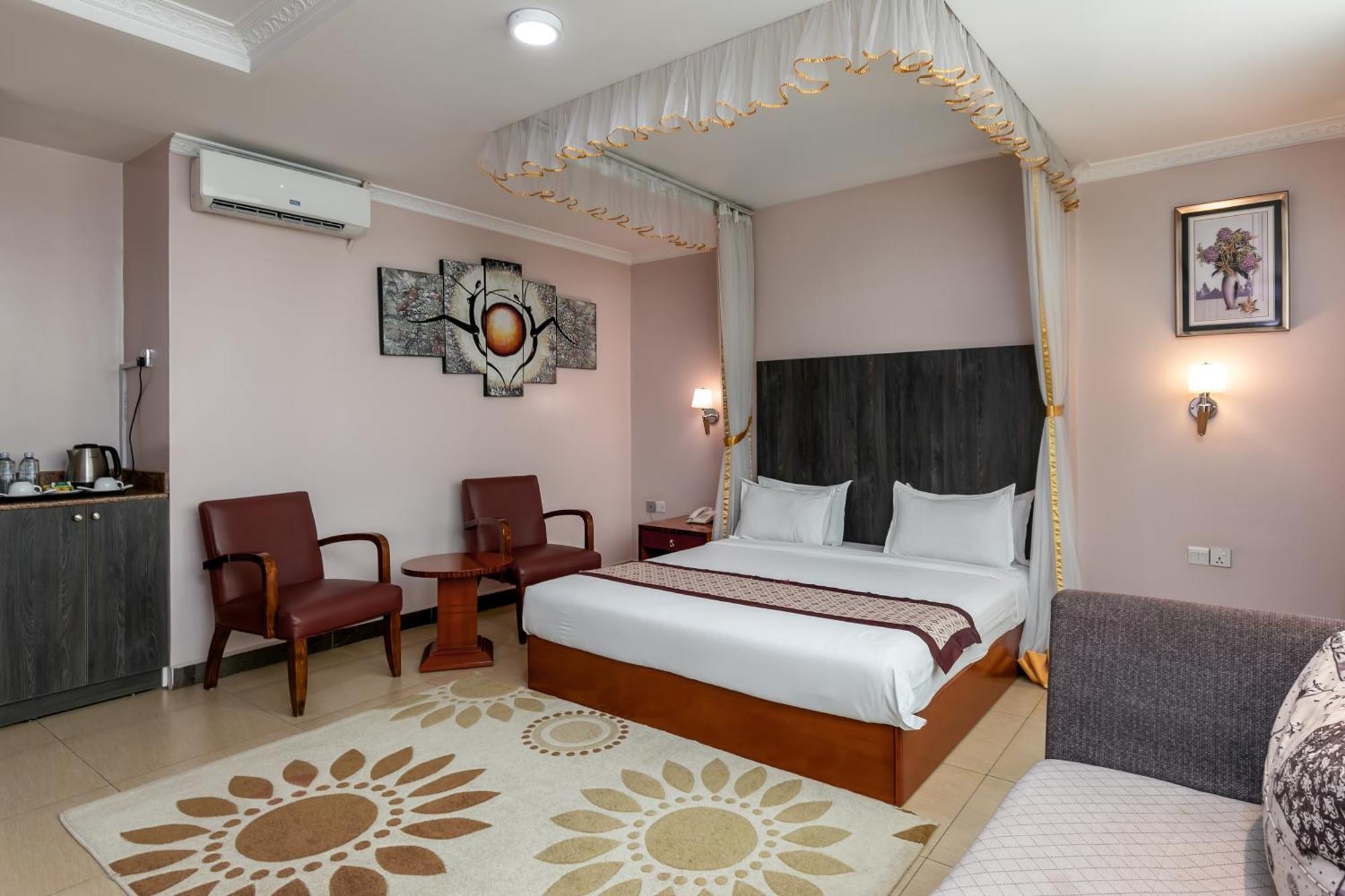 Russell Hotel Kampala Eksteriør bilde