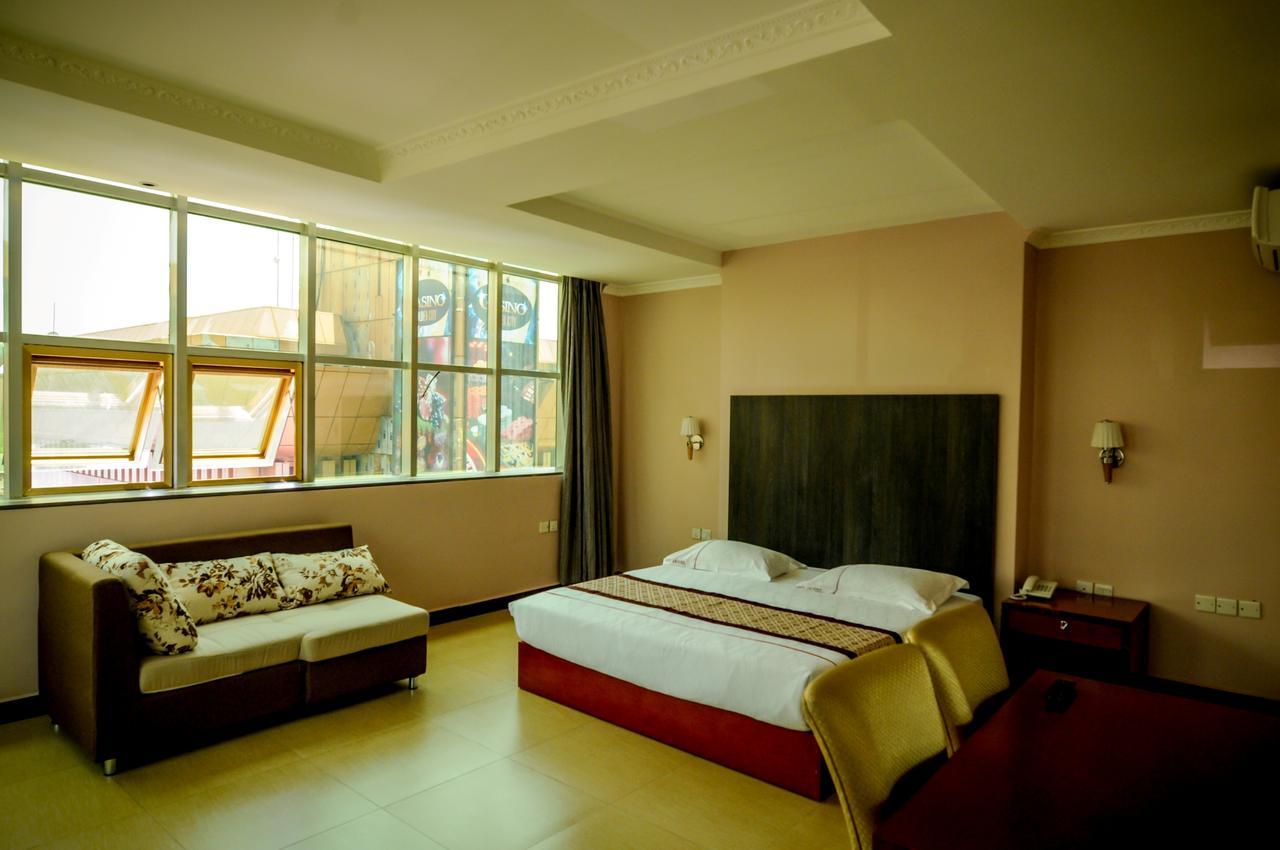 Russell Hotel Kampala Eksteriør bilde