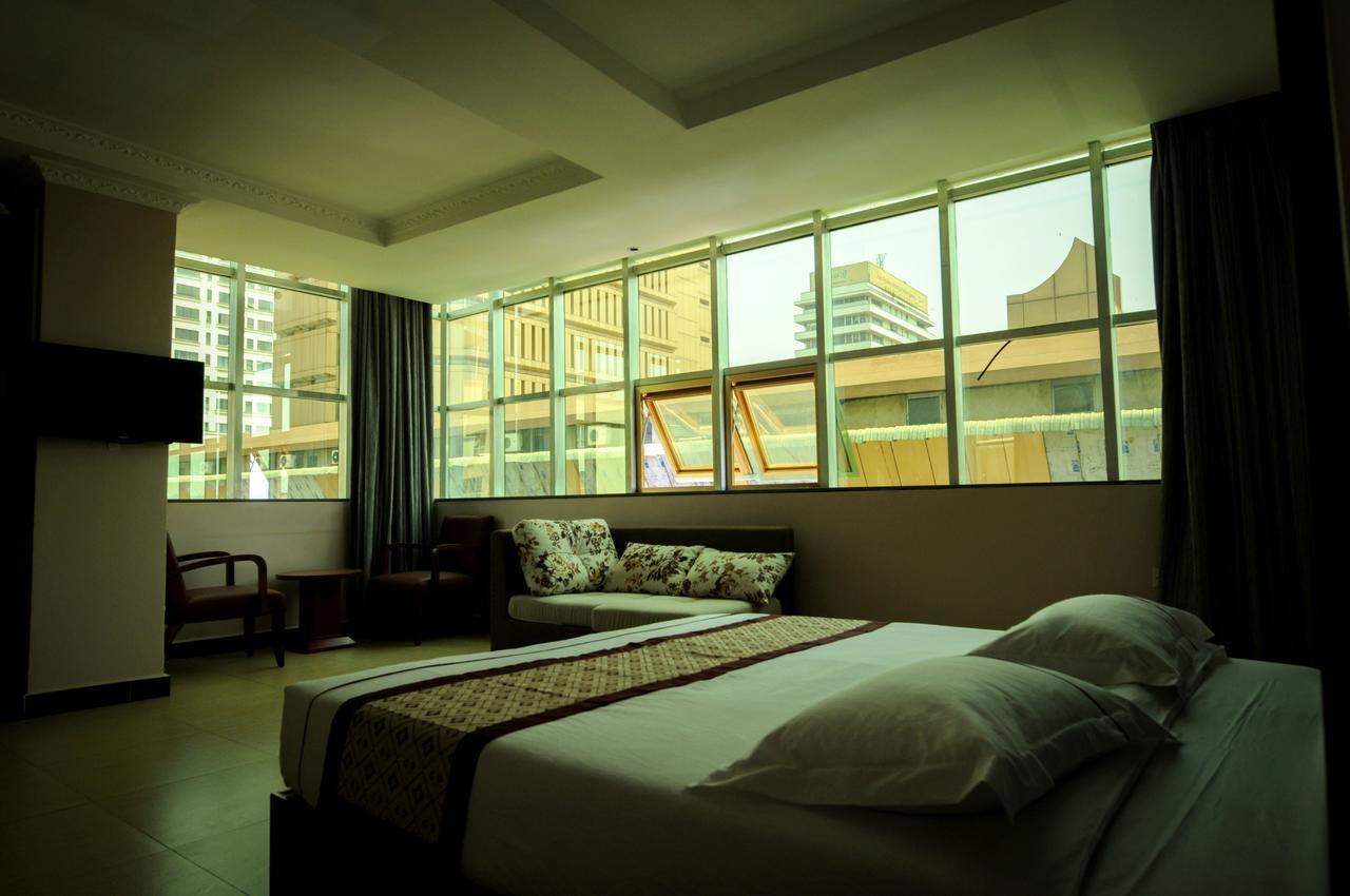 Russell Hotel Kampala Eksteriør bilde
