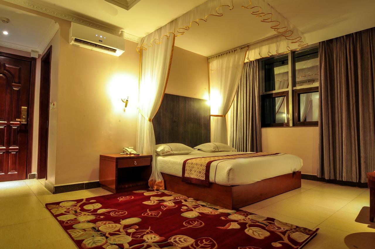Russell Hotel Kampala Eksteriør bilde