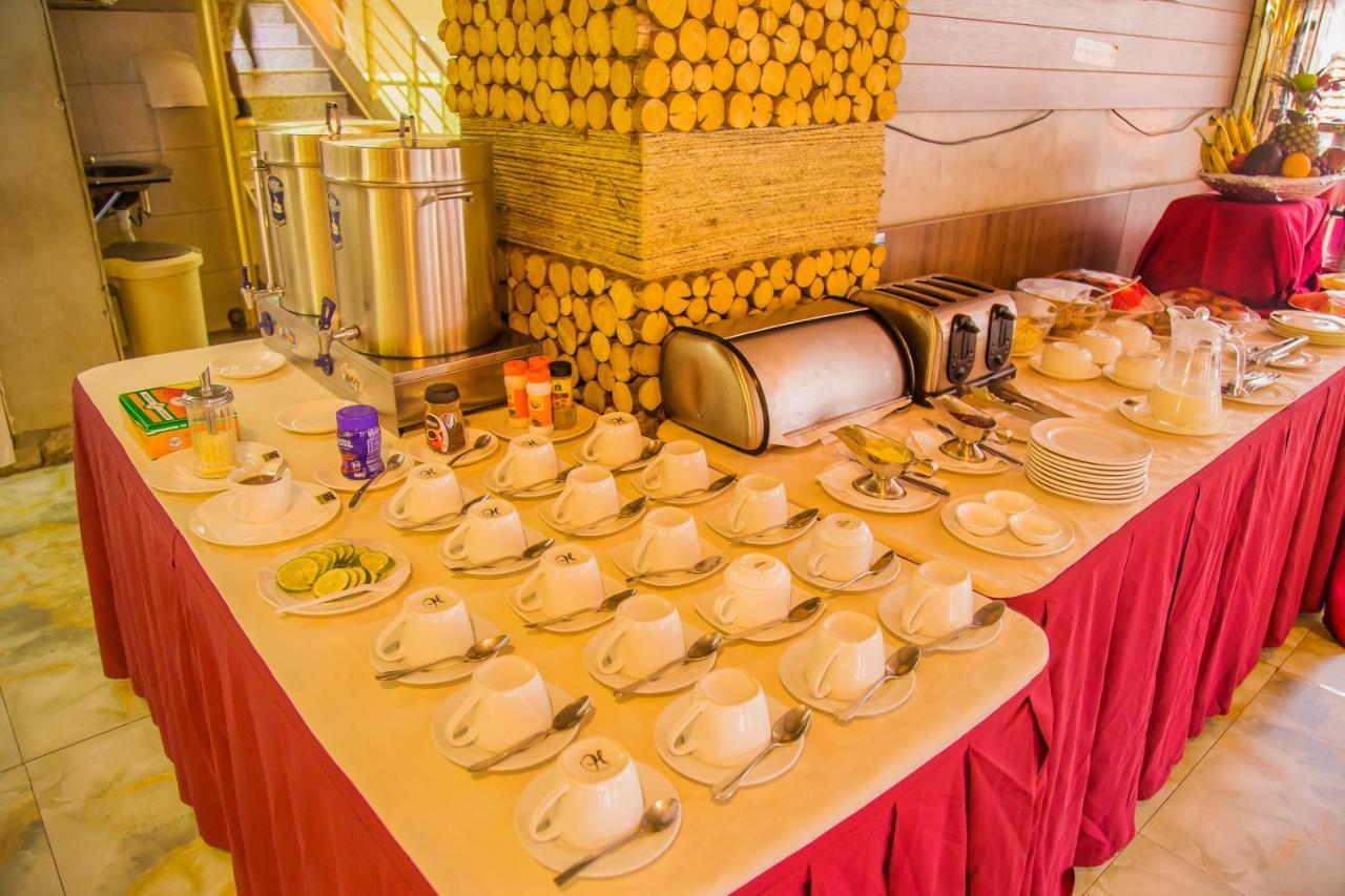 Russell Hotel Kampala Eksteriør bilde