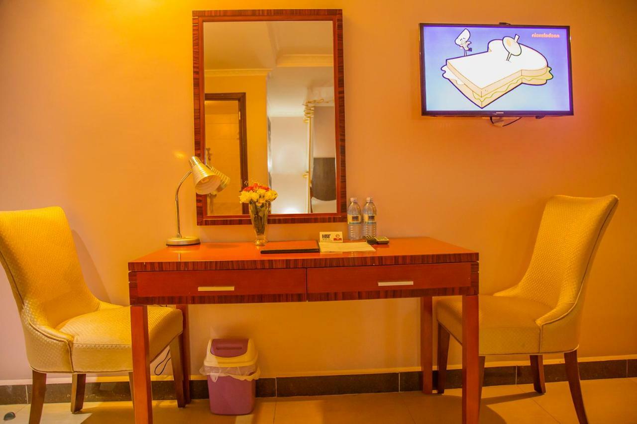 Russell Hotel Kampala Eksteriør bilde